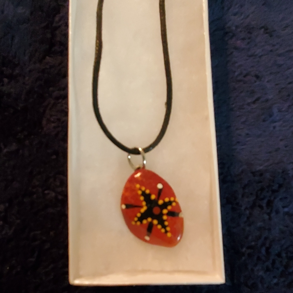 🛍 Closet clear out 🛍 Australian "luck" Necklace